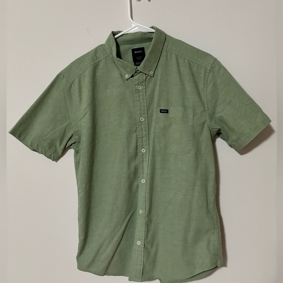 NWOT Men’s RVCA That’ll Do Button-down Slim Fit Green - Picture 1 of 4